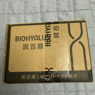 润百颜白纱布面膜，干燥肌肤的短期保湿选择