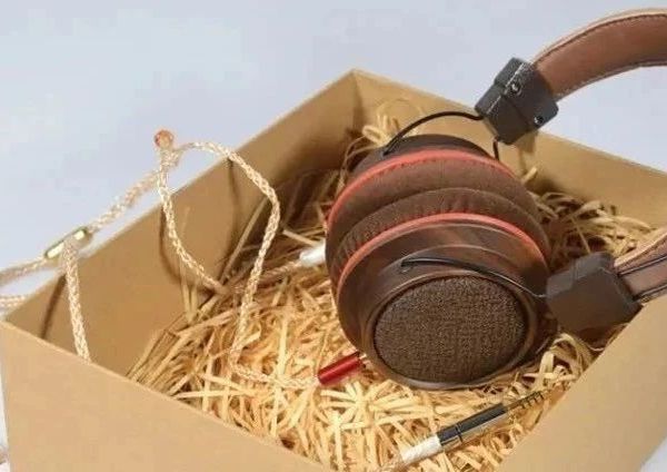 耐听且好听：TECSUN 德生草根II代耳机