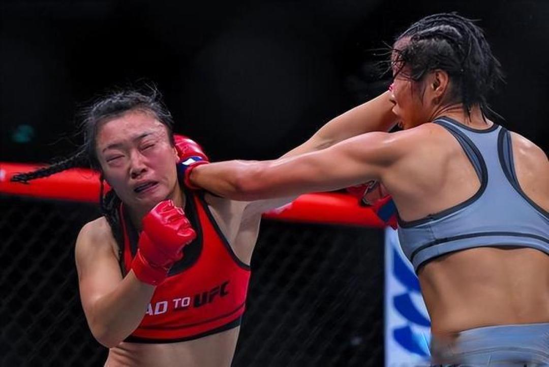 针灸师石铭UFC首秀:艾草香混着汗水味,金丝眼镜改写格斗跨界史