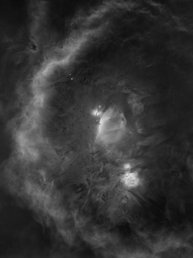 #天文探索计划##clarkjames70天文酷图##天文酷图# 【clarkjames70天文酷图】昨晚只进行了2.5小时的首次拍摄，使用的是Samyang 135mm的全画幅6200MM，光圈f/