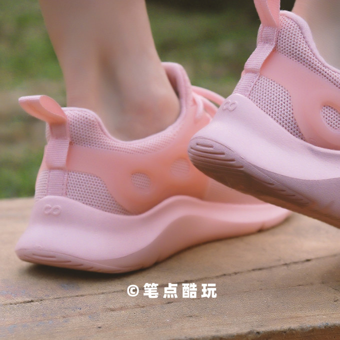 咕咚跑鞋