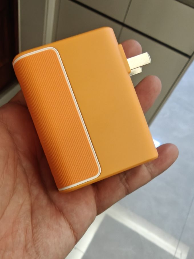 酷态科充电器