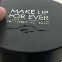 这块蜜粉饼，让我在40度高温下妆容坚挺！