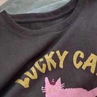 我的T恤日记：5件常穿款背后的故事与搭配哲学