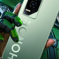 荣耀果断“发飙”，骁龙8Gen3旗舰仅售1699元，5300mAh+100W+IP65