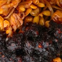 麻六记酸辣粉：重庆正宗风味