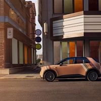 9.38万元起！firefly萤火虫推出“游牧美拉德”特别版 限量发售333台