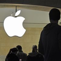 苹果折叠iPhone明年推出：六大亮点一次曝光！