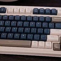 狼蛛S99Pro三模键盘：复古美学与现代科技的碰撞之作