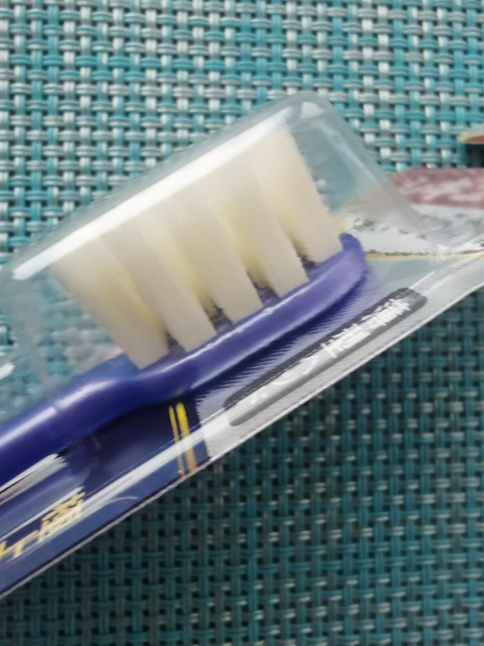 惠百施牙刷