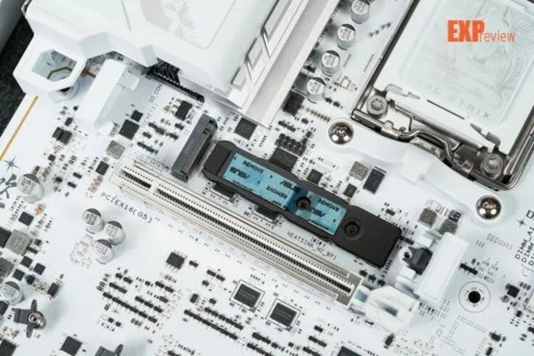 华硕ROG X870 吹雪S主板评测：电镀“战姬”加颜值，内存AI皆升级