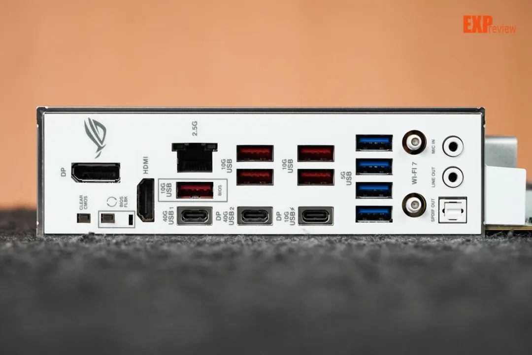 华硕ROG X870 吹雪S主板评测：电镀“战姬”加颜值，内存AI皆升级