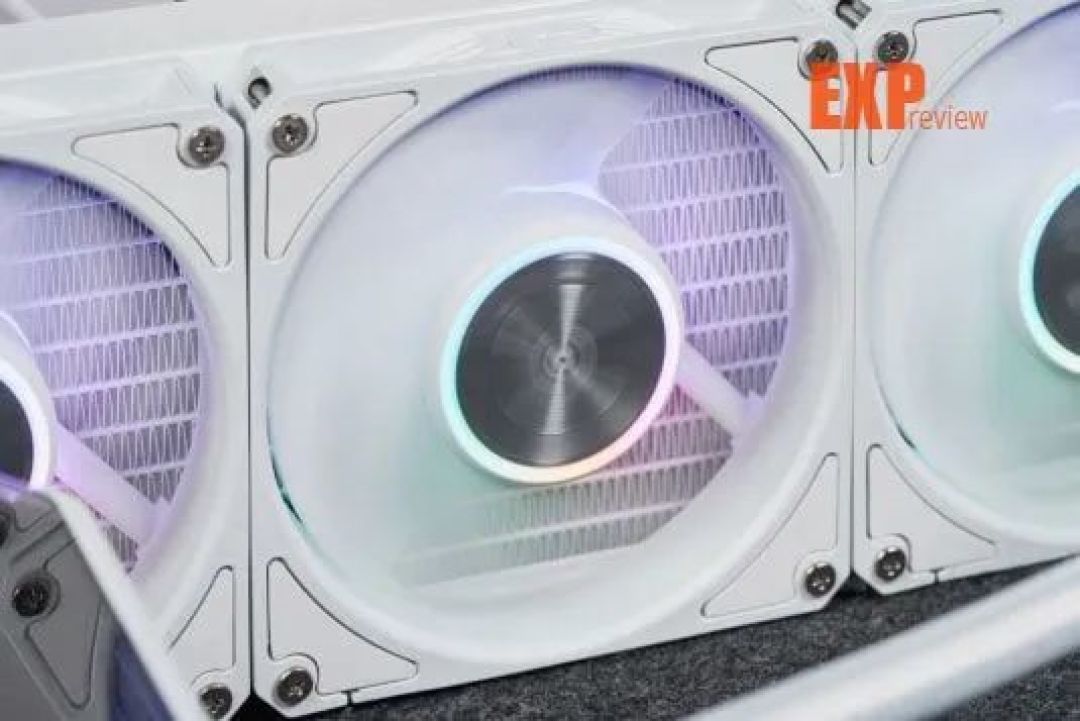 先马ZW360D Ultra 锋幻一体式水冷散热器评测：灵动曲屏，酷玩视界