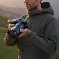 哈苏推出中画幅相机X2D II 100C 、标准变焦镜头XCD 2,8-4/35-100E