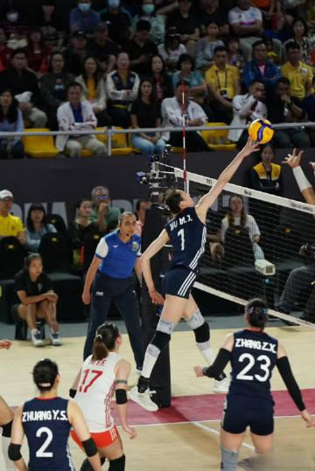 中国女排3-1哥伦比亚取两连胜提前晋级 新人爆发+五人得分上双显团队威力