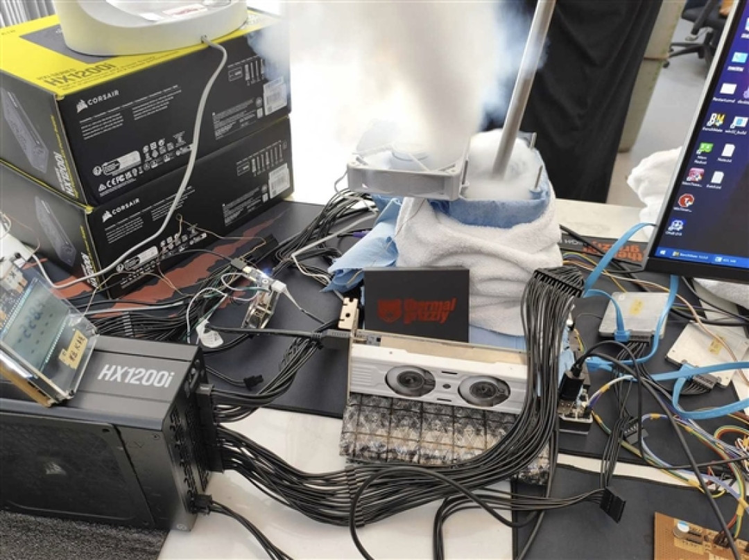 太疯狂了!i9-14900KF超频至9.13GHz新世界记录:来自中国大神