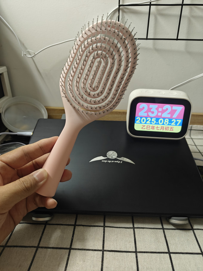 名创优品梳子