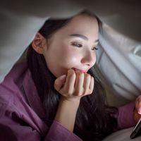 手机护不护眼，为何都在看“黑条”？