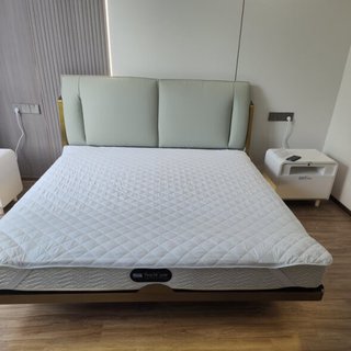 老人睡不好？席梦思西亚靠 2000 + 独立弹簧，撑起爸妈整夜安稳觉