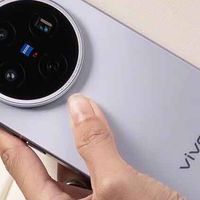 16+512GB！2025性能“最奈斯”的3款旗舰手机，一步到位用6年