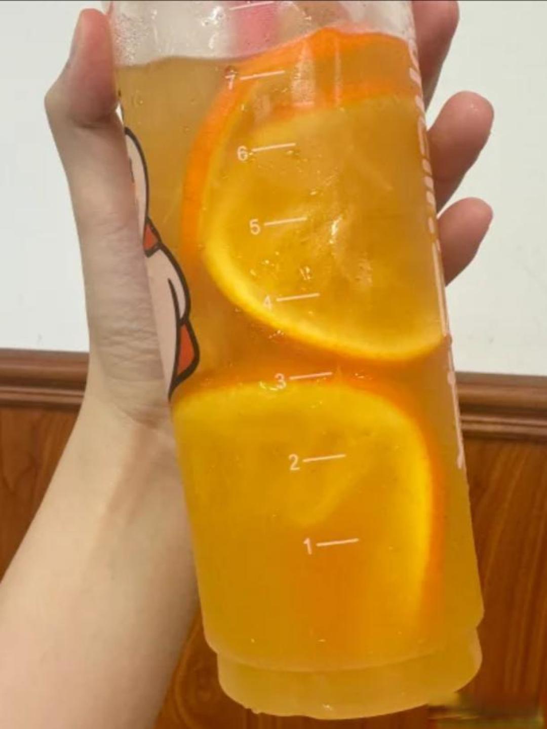 蜜雪冰城:4元柠檬水撬动的千亿生意与下沉市场情感经济学