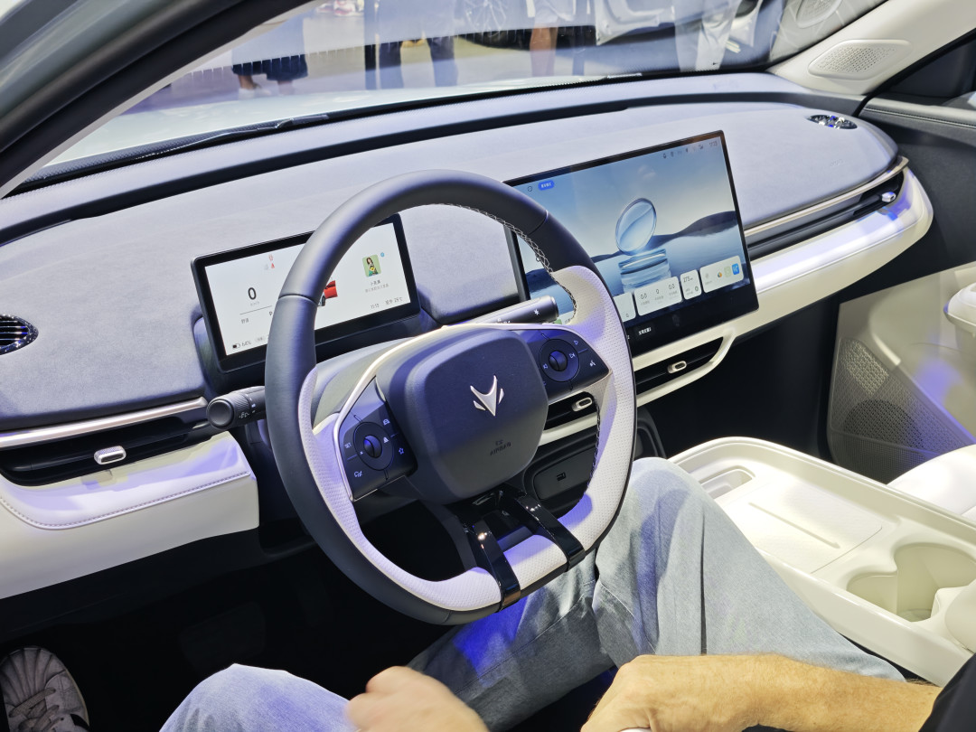 【2025成都车展】争奇斗艳的新能源车,谁能“电”亮未来