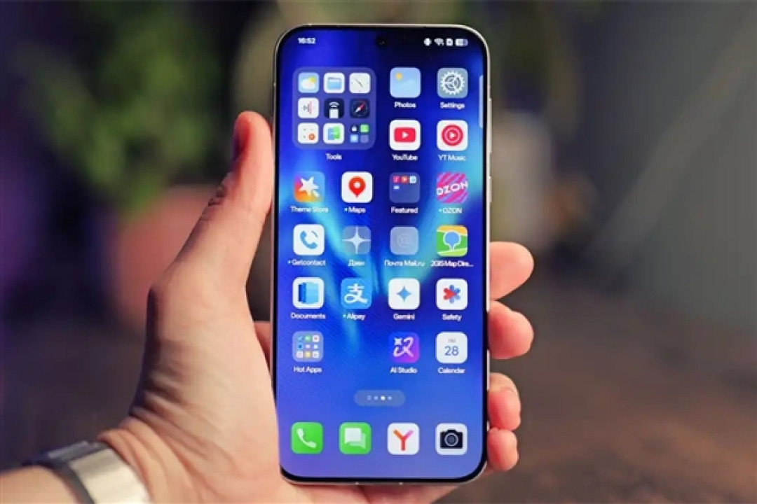 工程师演示ColorOS 16:流畅度卷出新高度