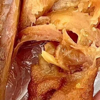 王小卤鸡爪测评：一口就被拿捏的宝藏零食