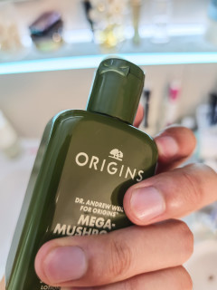 新上市！悦木之源灵芝精华水100ml