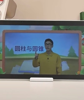 小度K30学习机。AI老师一对一，孩子数学进步飞快！