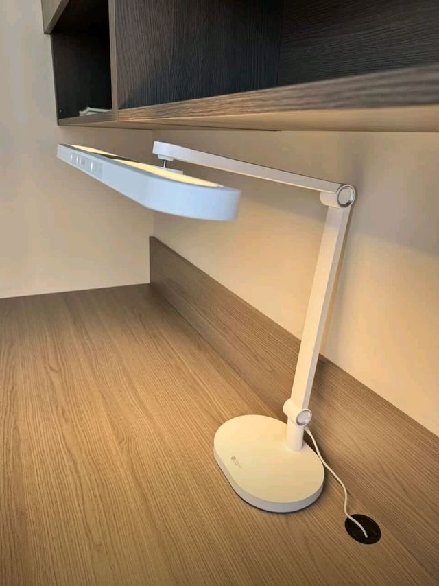 鸿蒙智选THINCO 5Ultra智能台灯：政府补贴+鸿蒙联动