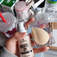 艾森丝焕亮无暇妆前乳：多色修颜，点亮你的美