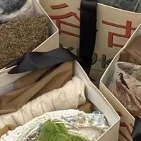 闲鱼捡衣服：花小钱穿质感，这些技巧让你避开坑