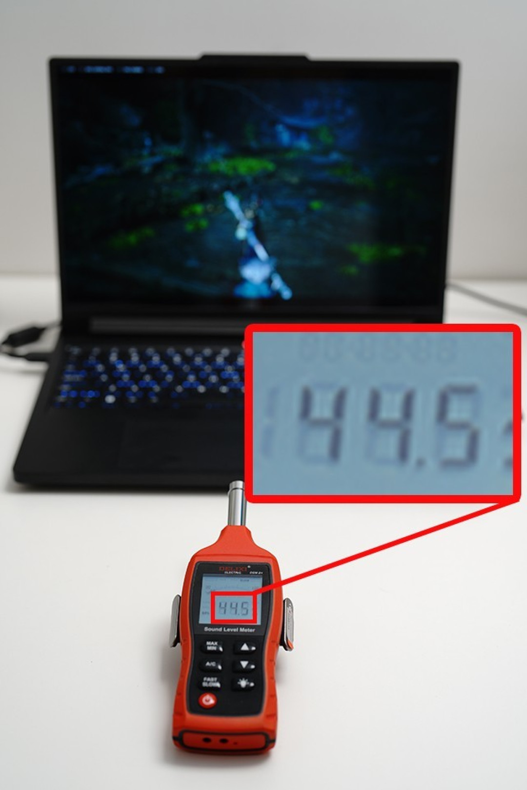 散热好、噪音低、性能强!AI高静游戏本联想拯救者Y9000P评测
