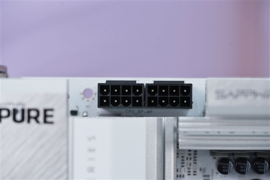 极地纯白设计!蓝宝石PURE极地B850M WIFI主板图赏