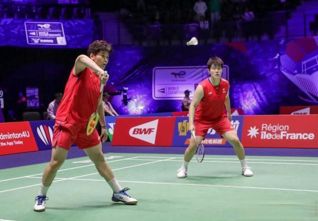 巴黎世锦赛刘圣书谭宁逆转夺冠 国羽女双00后破茧扛旗创历史