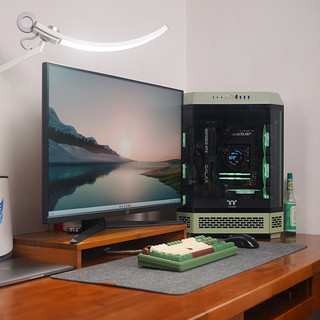 技嘉 X870 AORUS + RTX 5070 + 9900X + TT The Tower 600 装机秀