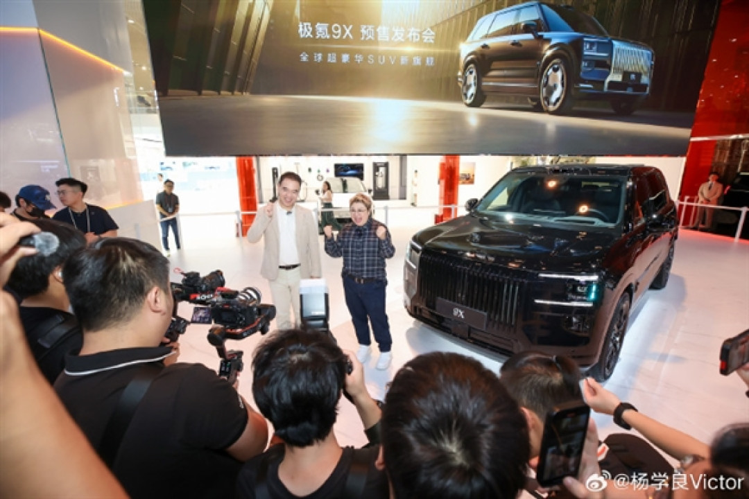 韩红为吉利高管推广极氪9X：自己人缘好 已经卖了3台