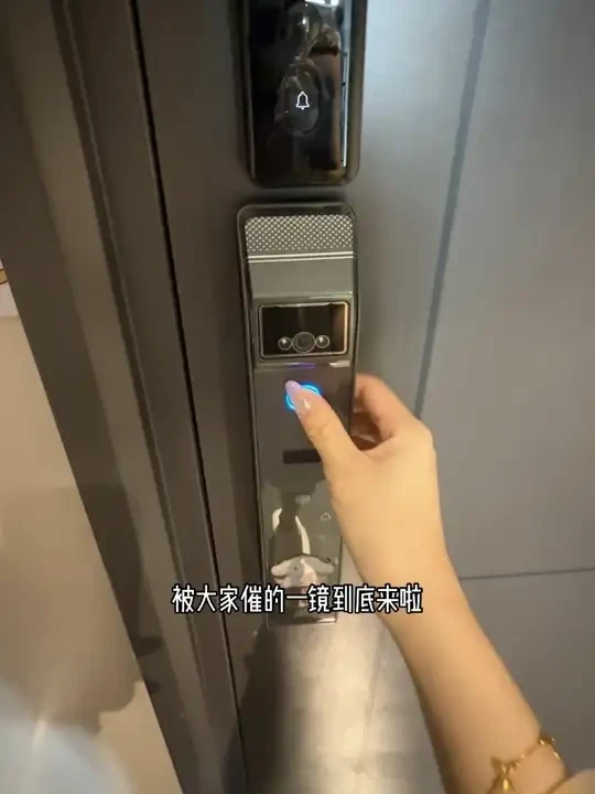 #创作灵感 #一镜到底 被大家催更的一镜到底终于来啦！快来看你在网上110平的新家！#新家装修 #实景拍摄 #家