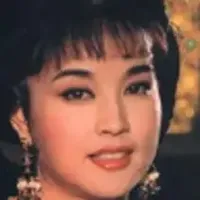 当初刘晓庆重金招男保姆，给100万养老，谁料还说刘晓庆的坏话