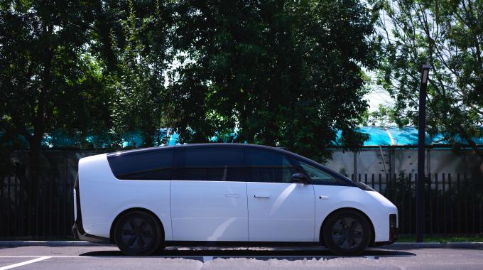 理想乘用型MPV