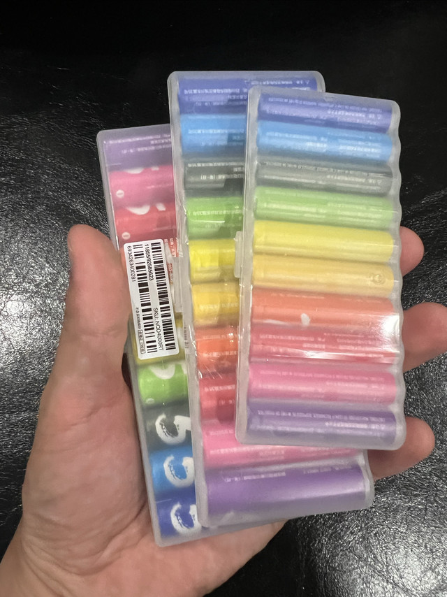 酷态科彩虹电池个人感觉是除了南孚之外第二耐用的电池了！