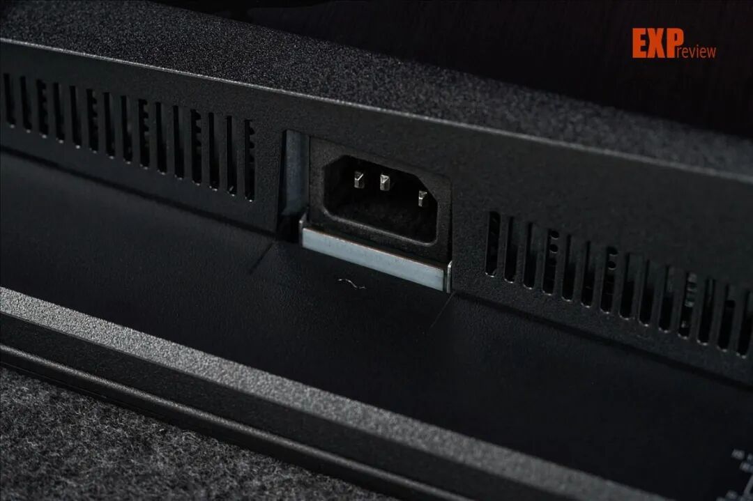 微星MPG 271QR QD-OLED X50流光评测:高刷清晰无残影,AI好玩妙处多