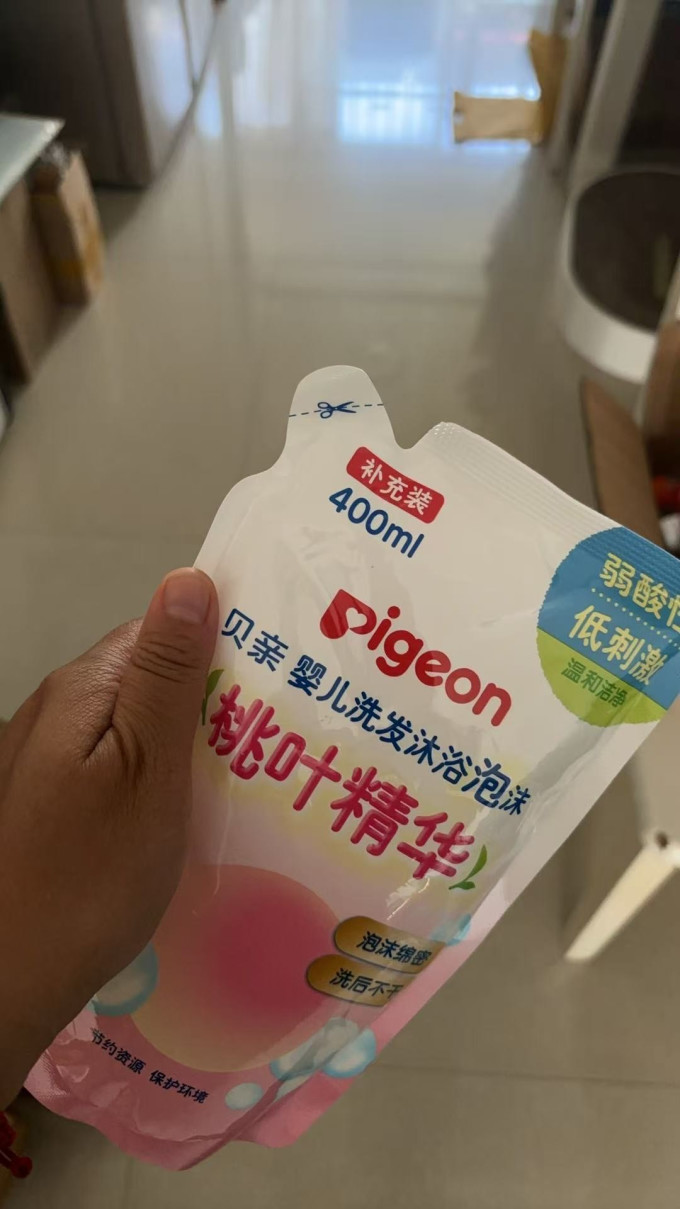 贝亲婴幼儿洗发沐浴二合一