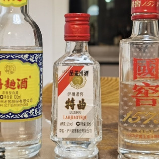 白酒测评 泸州老窖特曲80版 60版 国窖1573有什么差别?