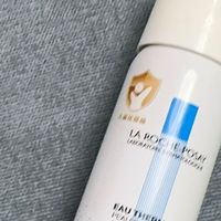 理肤泉百元喷雾：科学视角下的“智商税”争议