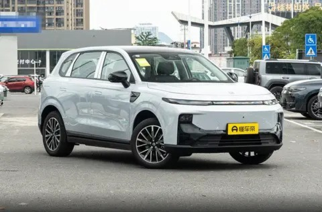 零跑B10全球首发:纯电紧凑SUV,续航600km,智能配置丰富