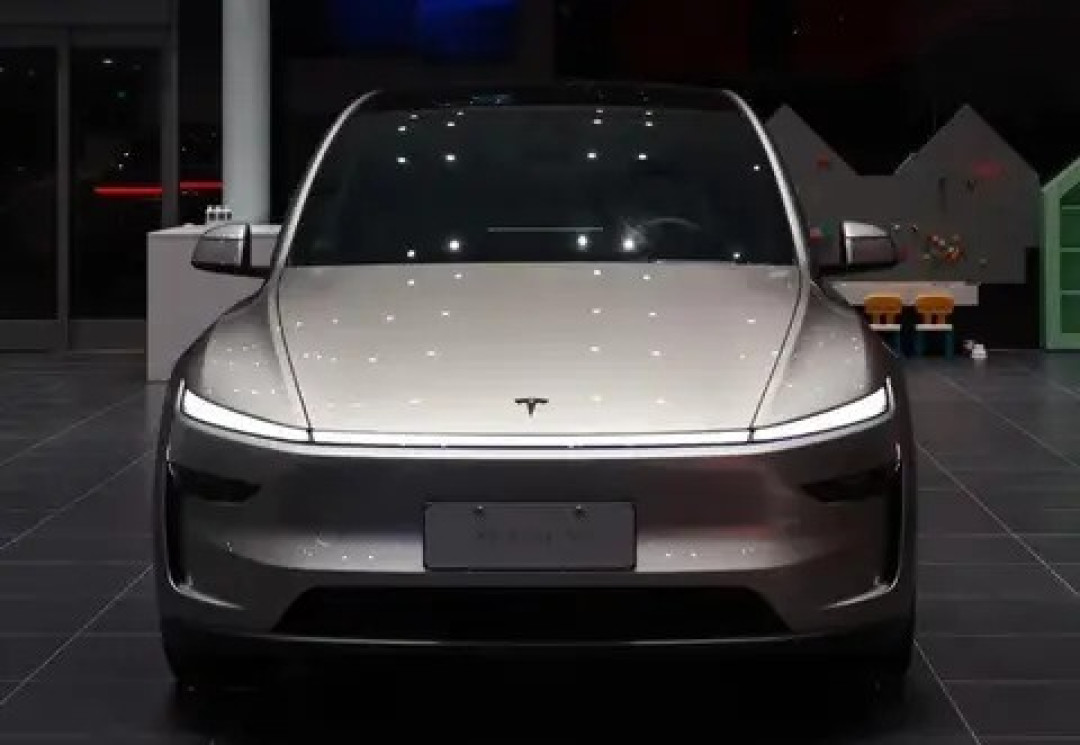 特斯拉Model Y L六座SUV热销,家庭出行新宠助力市场回暖