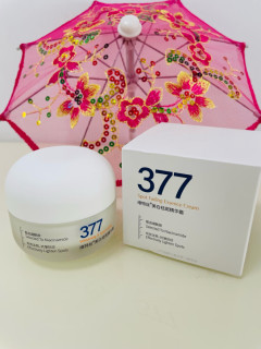维特丝377精华霜：美白淡斑抗皱