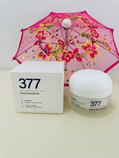 维特丝377精华霜：美白淡斑抗皱